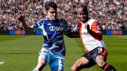 Ajax öne geçti, Feyenoord penaltıyla yanıt verdi