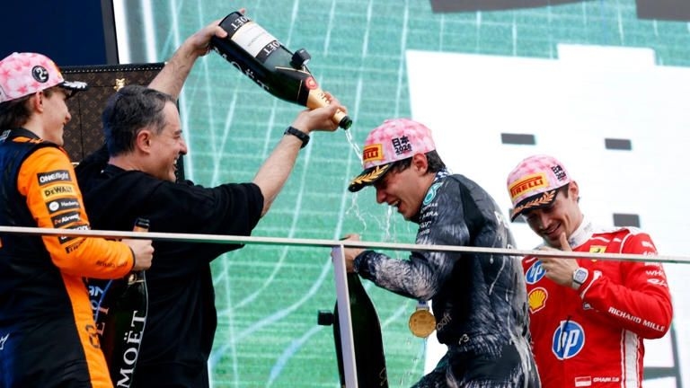 Formula 1'de şampanya yerine gazoz patladı