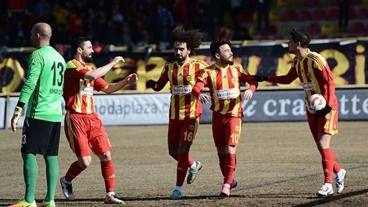 2. Lig’de ilginç durum! İki ekip sahaya çıkmadı ve hükmen galip verilemedi!
