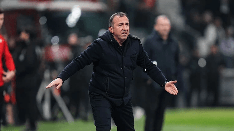 Çaykur Rizespor Teknik Direktörü Recep Uçar