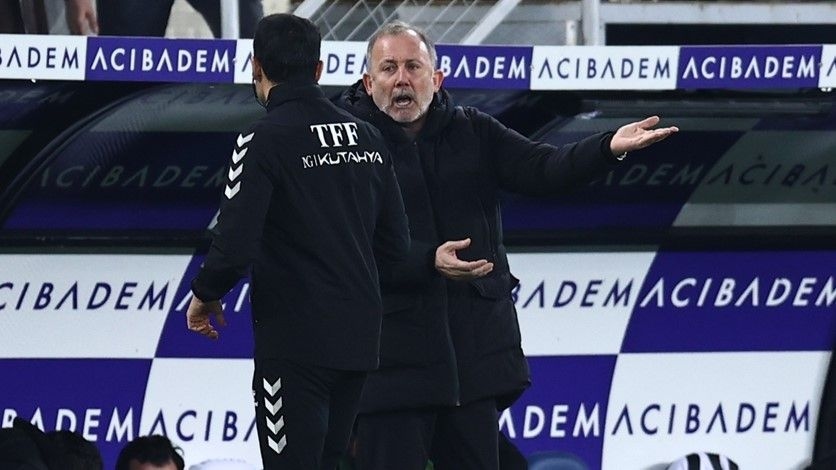 Beşiktaş Teknik Direktörü Sergen Yalçın