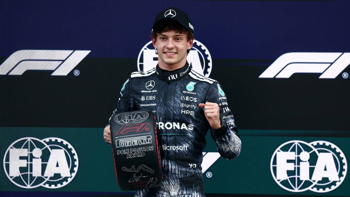 Japonya'da zafer Kimi Antonelli'nin! Tarih yazıyor