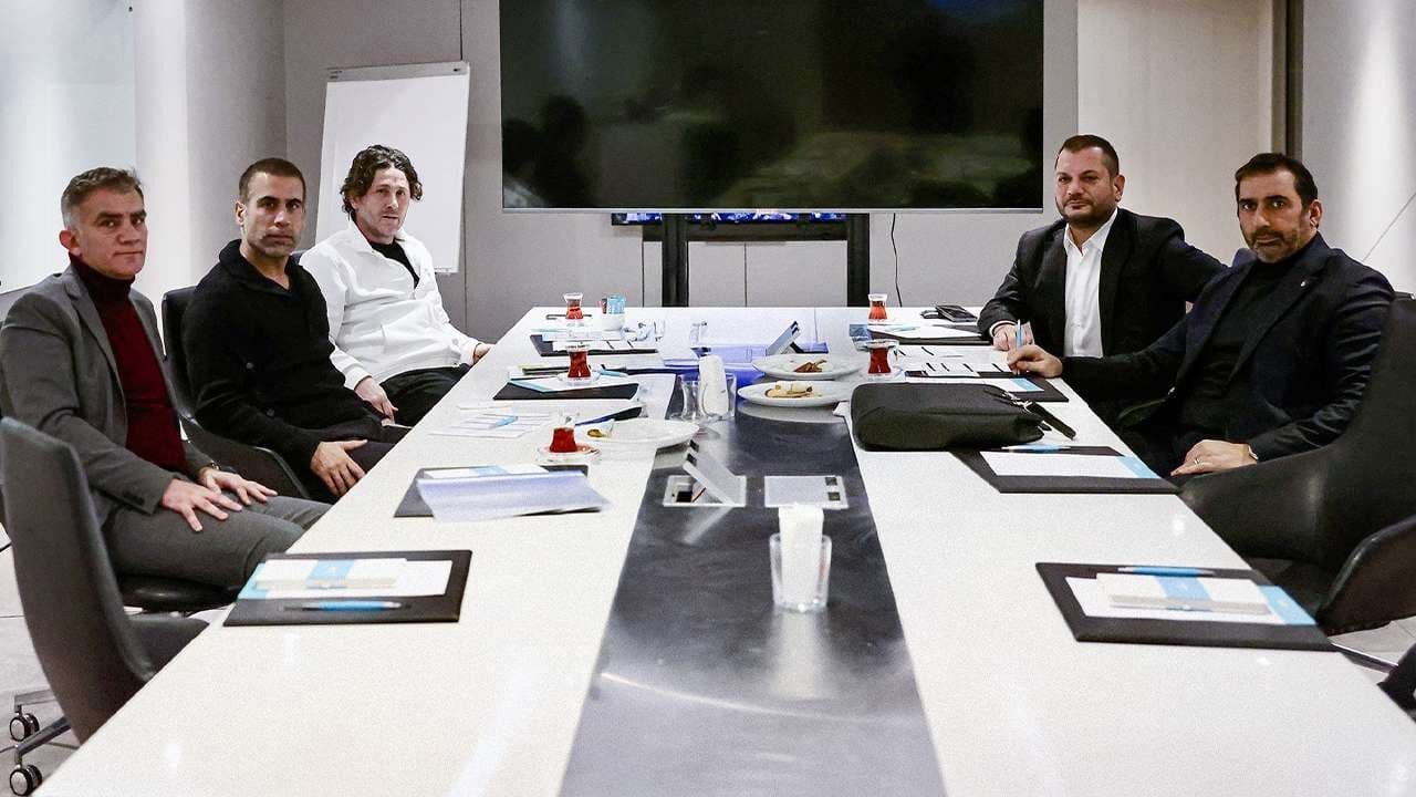 Ertuğrul Doğan'dan transfer ve Fatih Tekke açıklaması: "Ayrılacak ve kalacak oyuncular..."