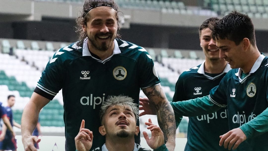 Giresunspor, Düzcespor’u eli boş gönderdi!