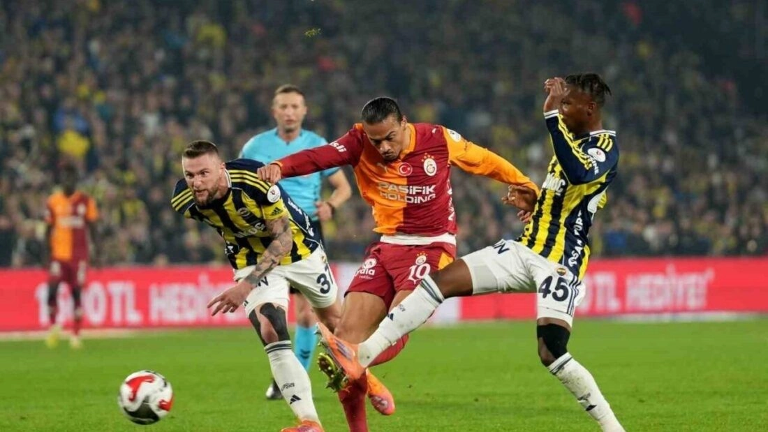 Galatasaray-Fenerbahçe maçının biletleri satışa çıktı!