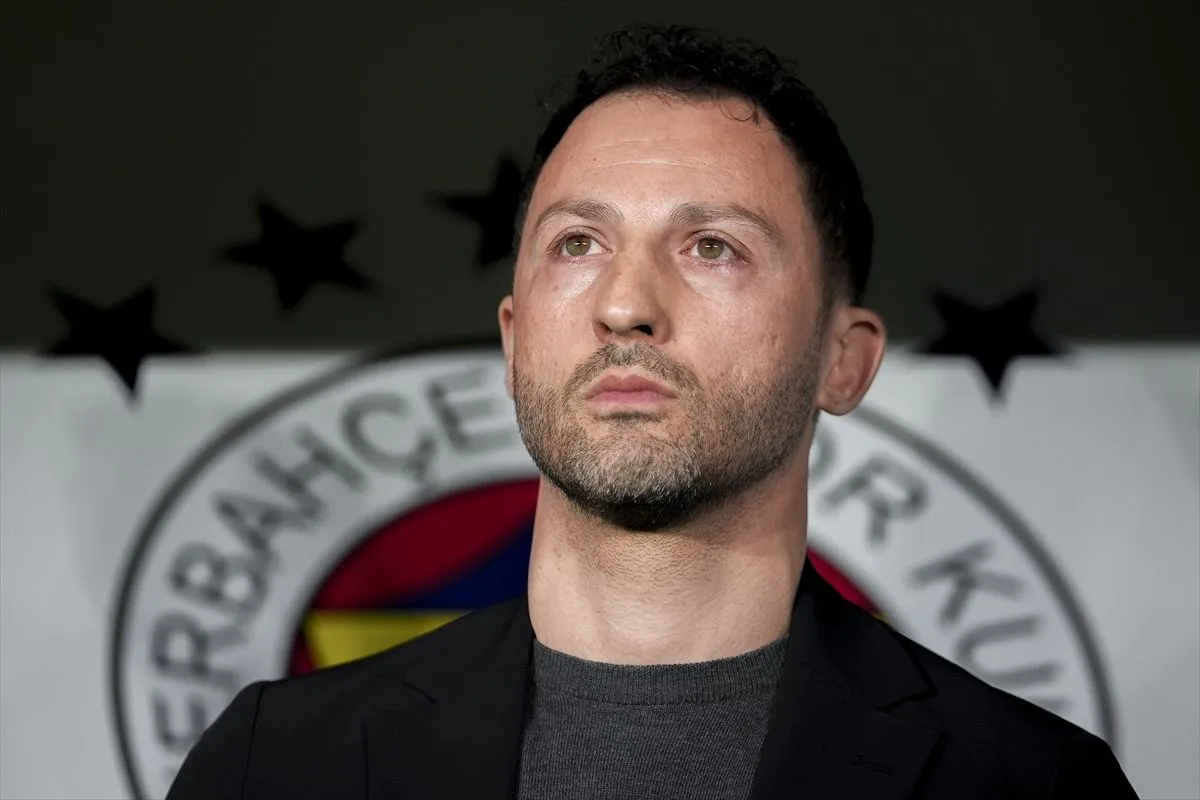 Fenerbahçe'de Domenico Tedesco'dan soyunma odasında itiraf: "Ben bakamadım"