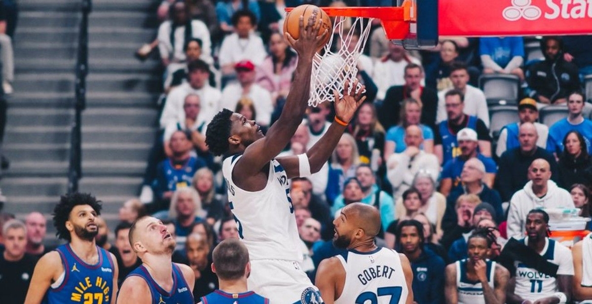 NBA play-off'larında Minnesota Timberwolves, Denver Nuggets karşısında seriyi 1-1'e getirdi