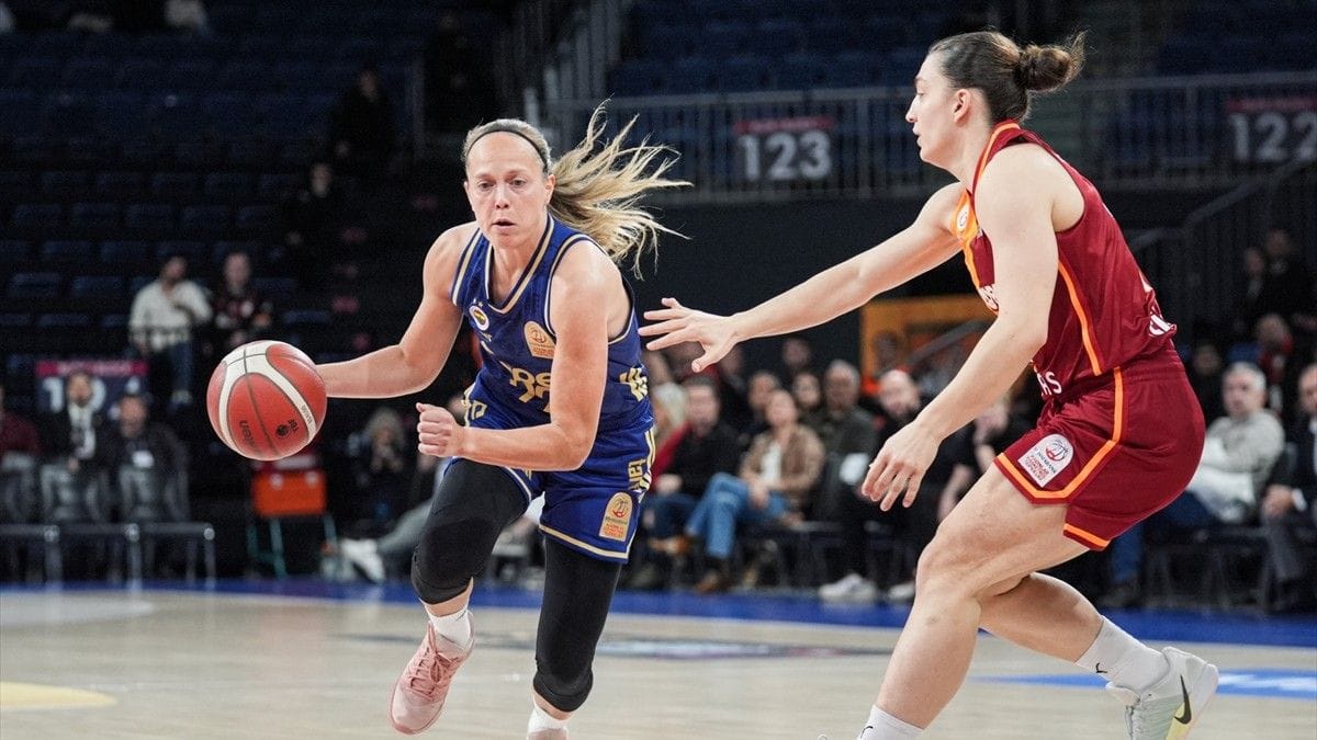 Galatasaray'ı yenen Fenerbahçe yine şampiyon oldu!