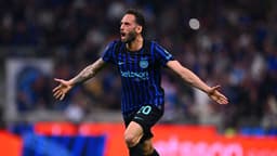 7 gollü Inter - Roma maçına Hakan Çalhanoğlu'nun füzesi damga vurdu!