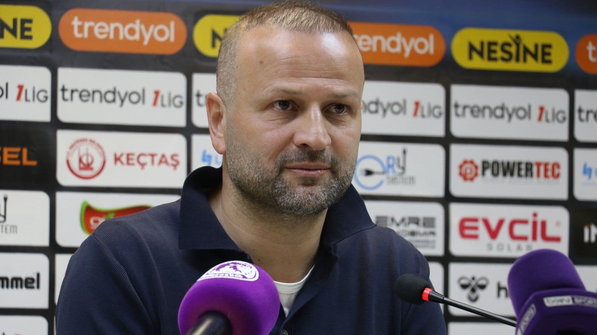 Vanspor FK Teknik Direktörü Osman Zeki Korkmaz: "İçeride konuştuk... Bize yakışmadı"