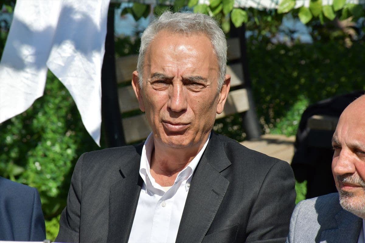 Galatasaray'da Adnan Polat'tan adaylık açıklaması