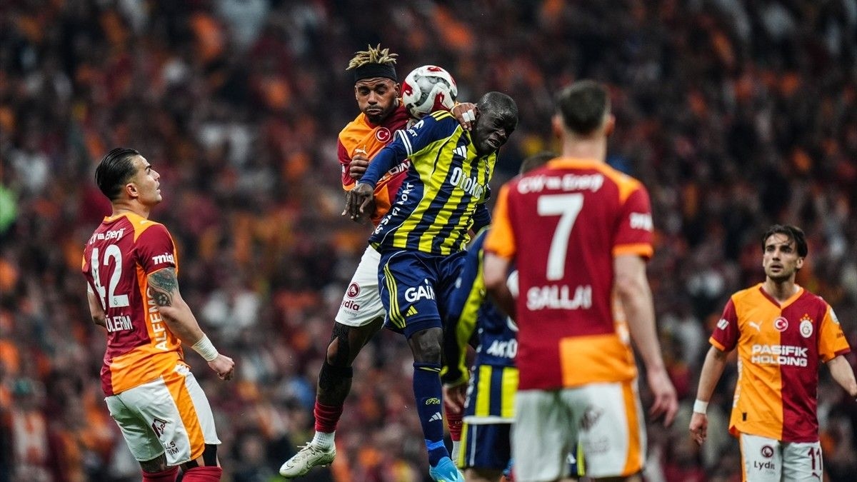 Fenerbahçe, bu sezon ilk kez derbi kaybetti
