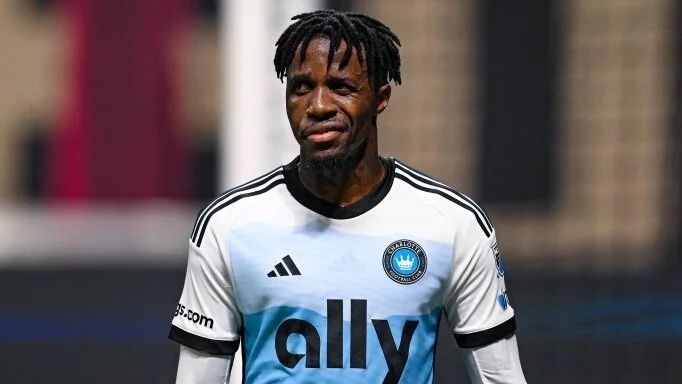 Zaha galibiyeti getirdi, geleceği tartışma konusu