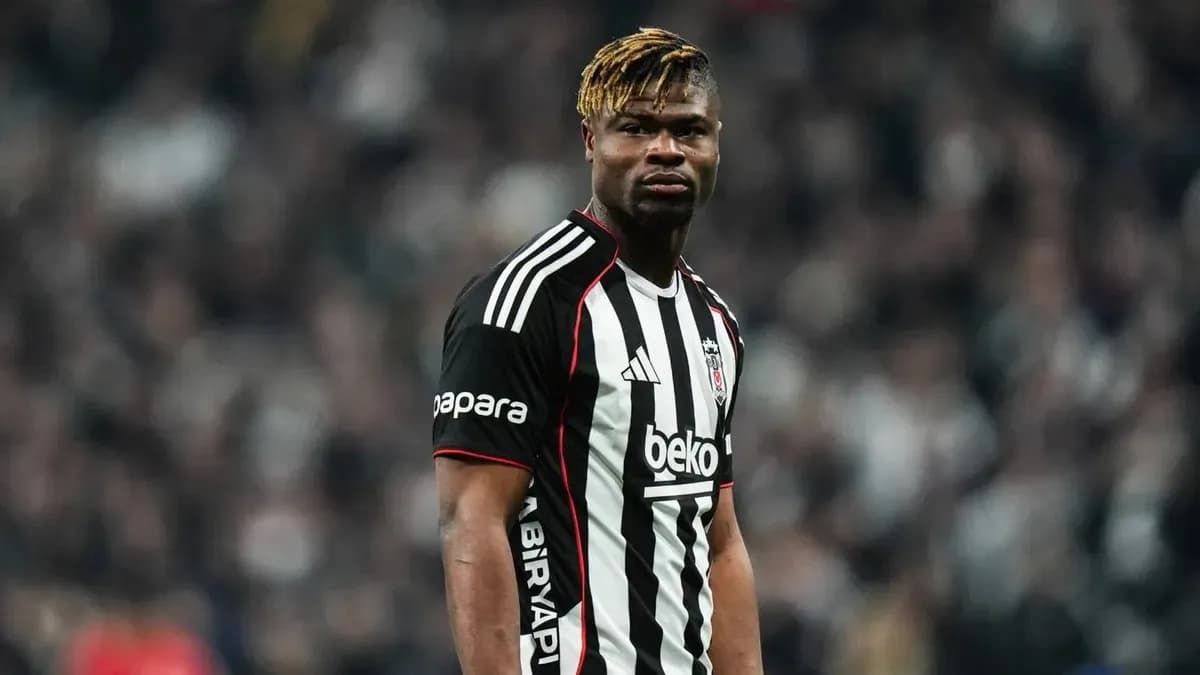 Agbadou ilk 11’e dönüyor! Sergen Yalçın kararını verdi