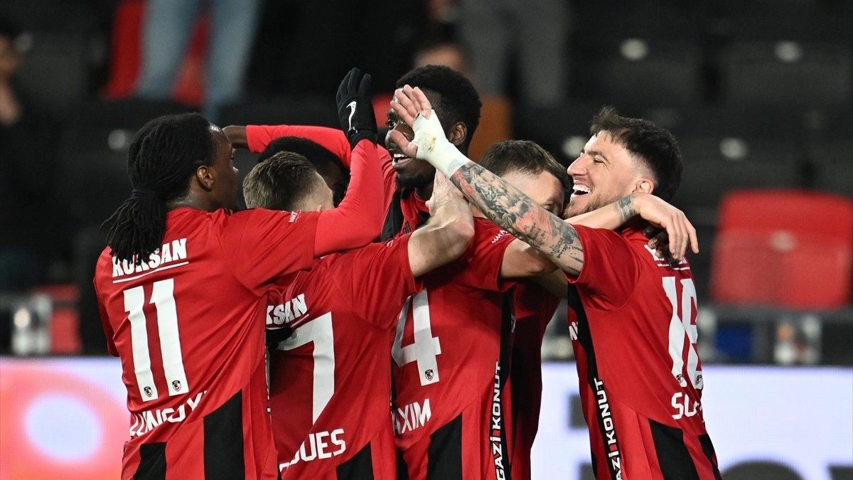 Gaziantep FK, 3 puanı 3 golle aldı! Alev hattındaki Kayserispor fırsat tepti