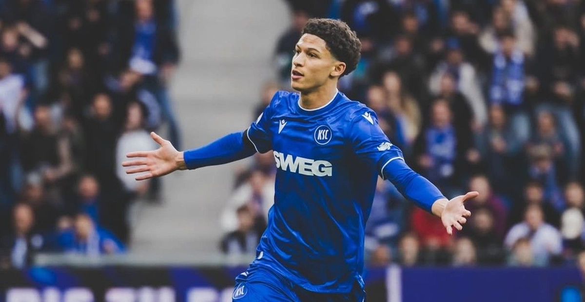 Karlsruhe'nin Tunuslu futbolcusu Louey Ben Farhat