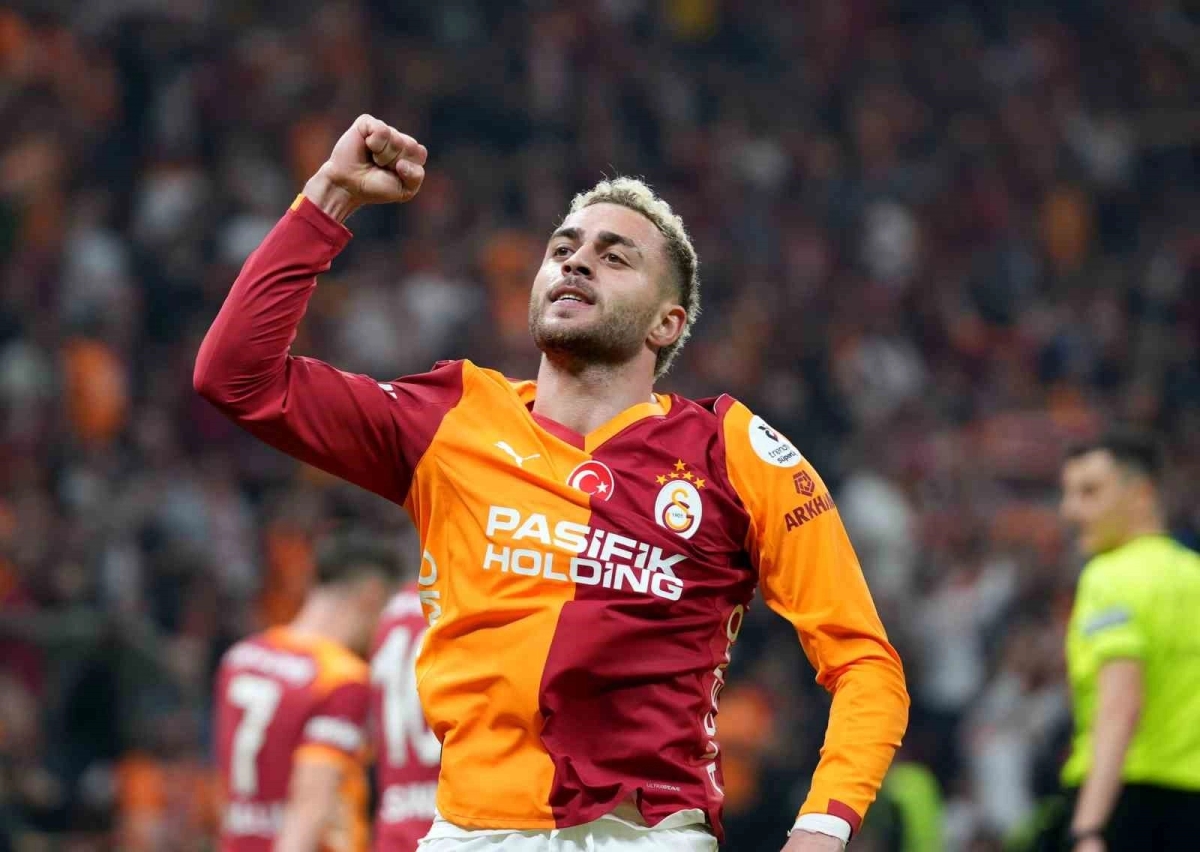GALATASARAYLI FUTBOLCU BARIŞ ALPER YILMAZ, KOCAELİSPOR KARŞILAŞMASIYLA BİRLİKTE SARI-KIRMIZILILARDA 200. RESMİ MAÇINA ÇIKACAK.