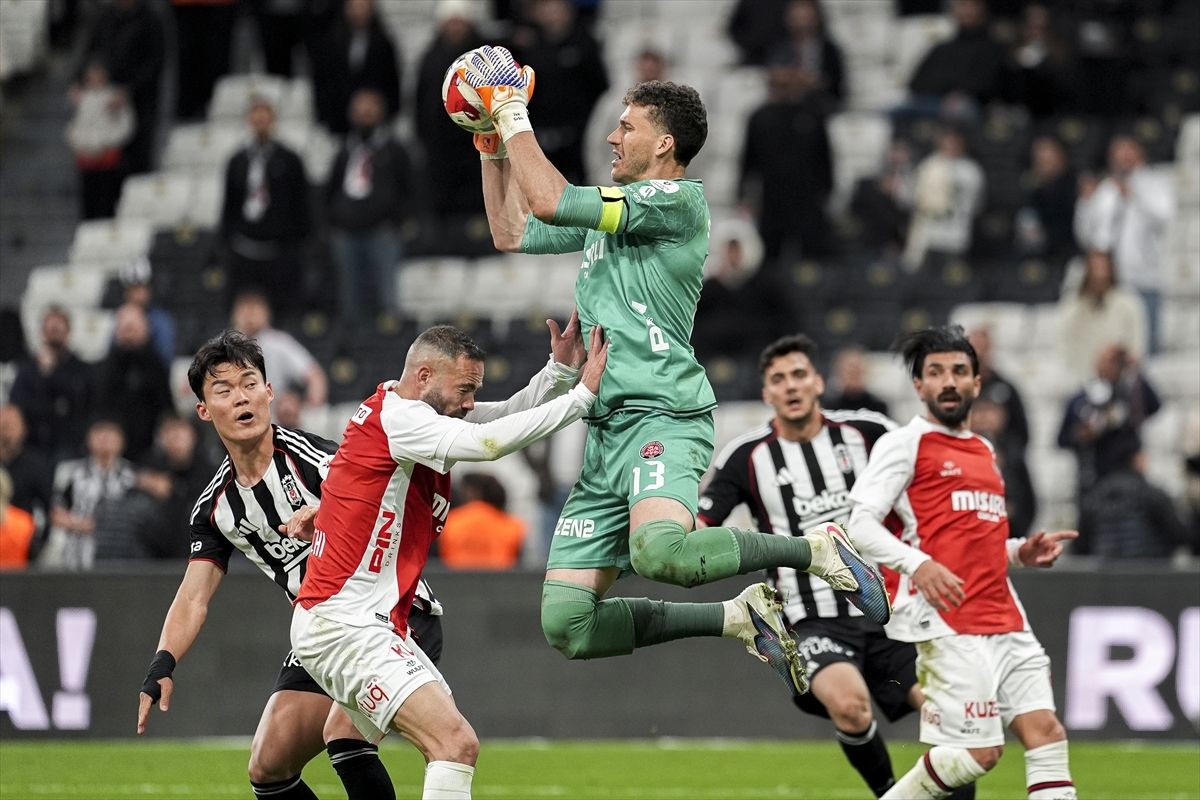 Karagümrük cephesinden Beşiktaş maçı yorumu: “1 puanla gururluyuz”