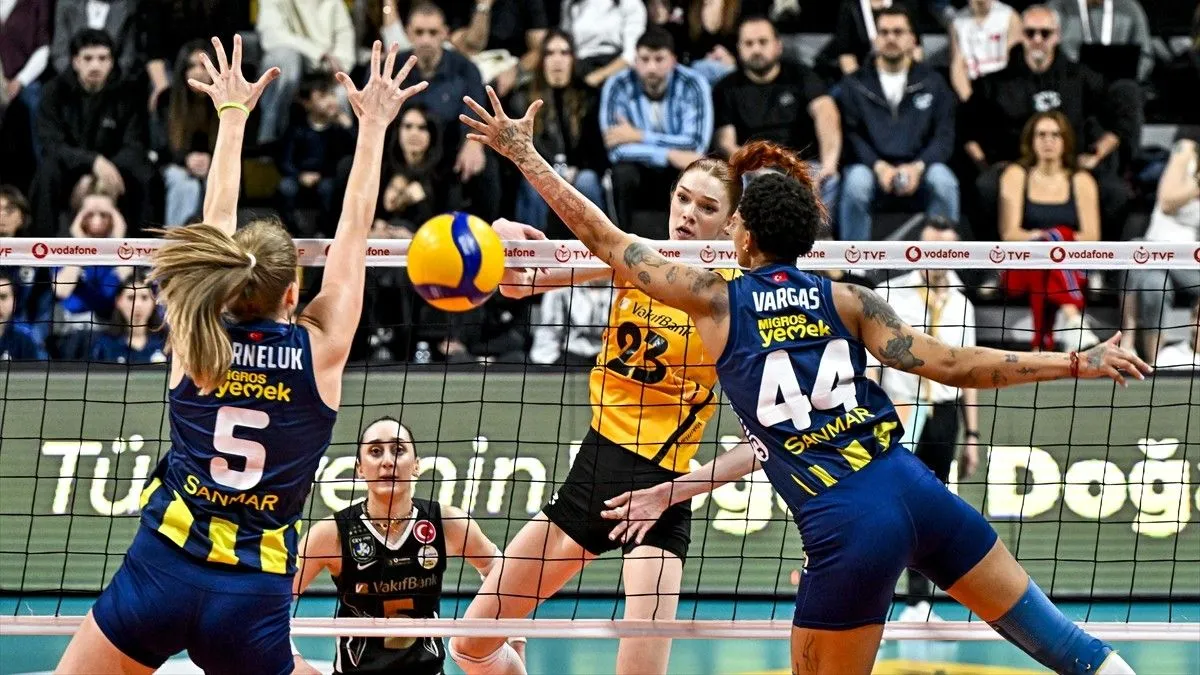 Vakıfbank'ın serisini Fenerbahçe bitirdi!