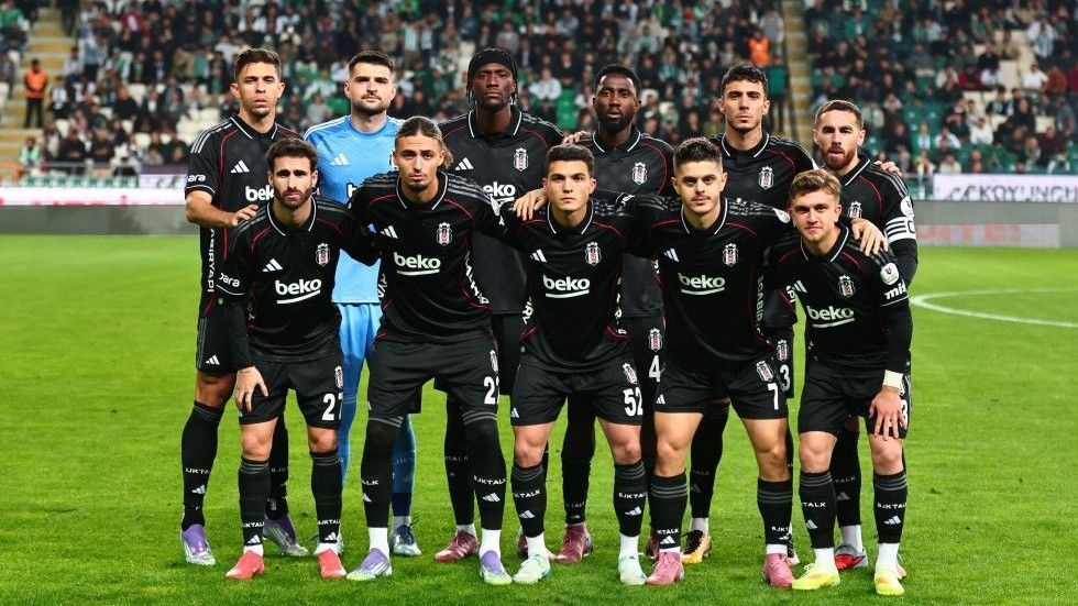 Beşiktaş'tan açıklama: Antalyaspor maçının kadrosundan çıkarıldı