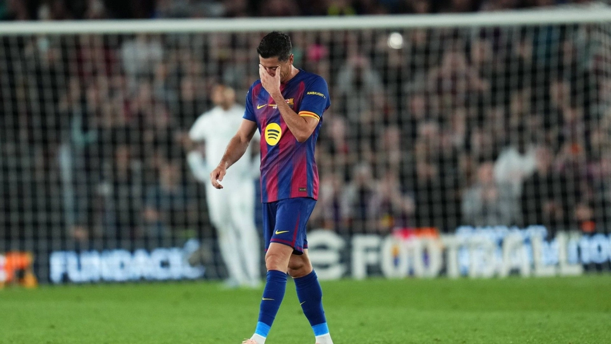 Barcelona 3 golle kazandı, Lewandowski gözyaşlarıyla veda etti!