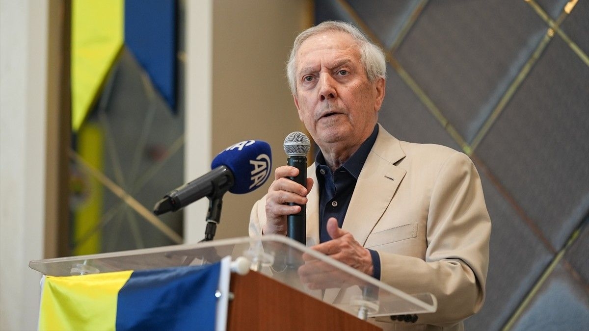 Aziz Yıldırım'dan efsane başkan çıkışı: "İki tane efsane var"