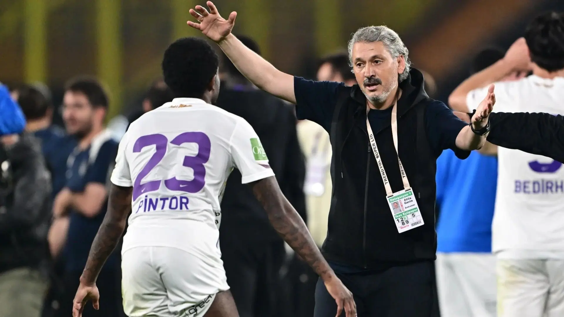 Süper Lig hocası açıkladı: “Para yoktu, kendi imkanlarımla gittik!”
