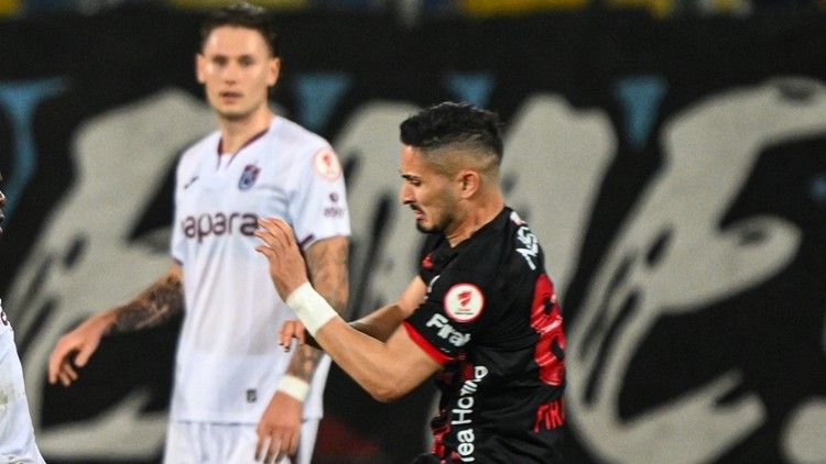 Fıratcan Üzüm: "Trabzonspor taraftarı kusura bakmasın"