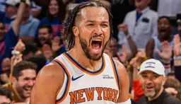 Knicks, 22 sayıdan dönerek konferans finaline galibiyetle başladı
