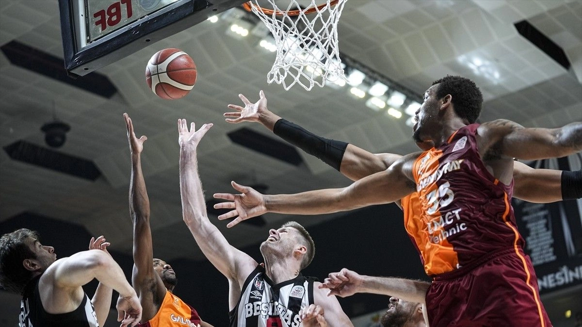 (ÖZET) Beşiktaş GAİN: 71 - Galatasaray MCT Technic: 68 Maç Sonucu