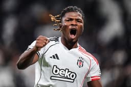 Beşiktaş'ta El Bilal Toure, yönetimi kararsız bıraktı