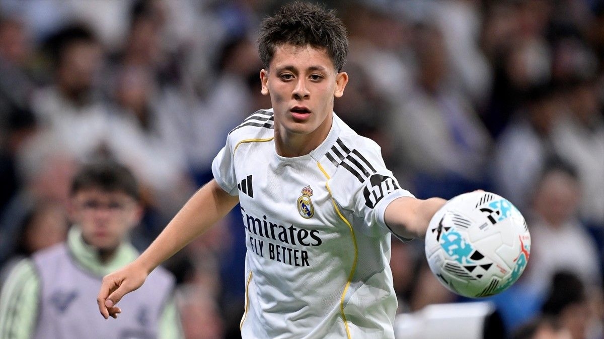 Real Madrid'in parlayan yıldızı Arda Güler! En iyisi seçildi