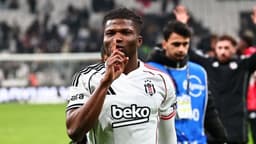 El Bilal Toure, Beşiktaş'a veda etti! Taraftara verdiği yanıt gündem oldu