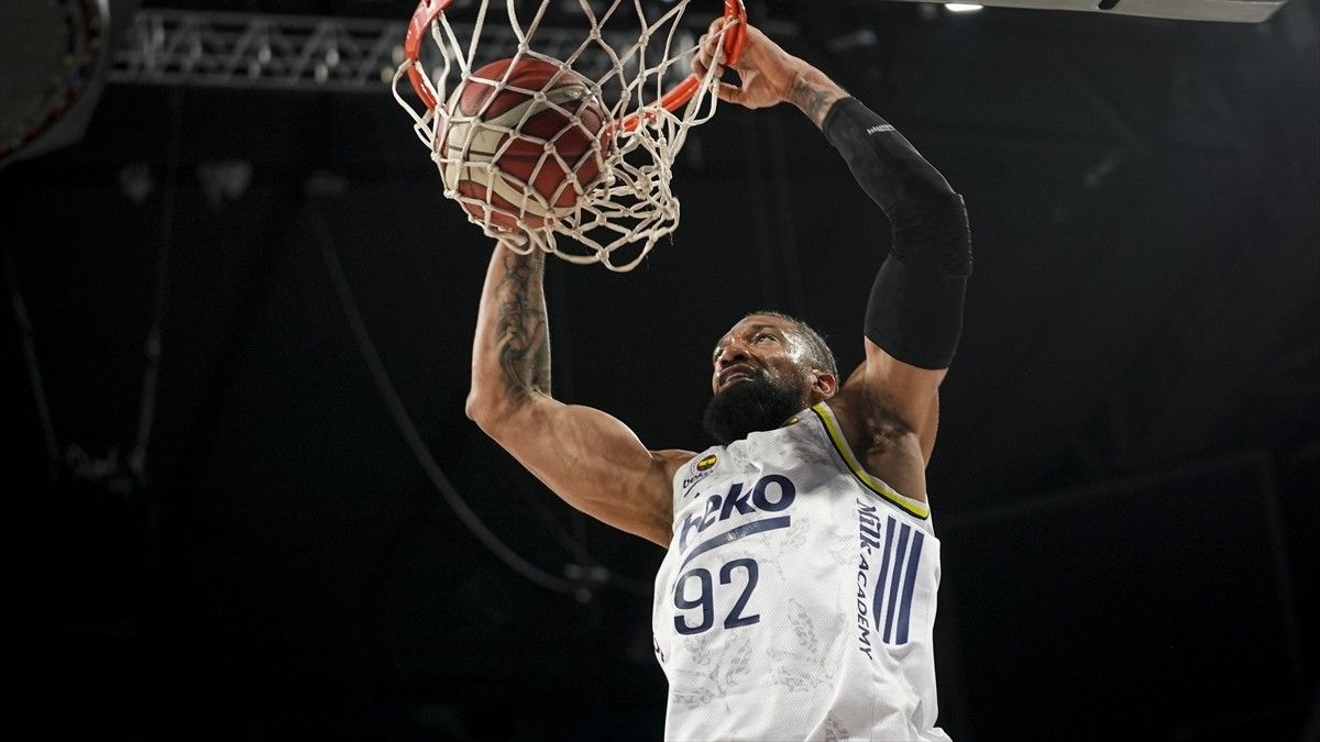 Basketbol Süper Ligi'nde ilk yarı final eşleşmesi belli oldu: Fenerbahçe Beko - Anadolu Efes