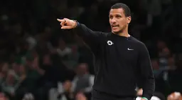 NBA'de yılın başantrenörü Joe Mazzulla oldu