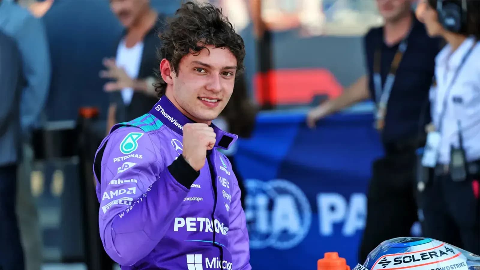 Mercedes pilotu Kimi Antonelli