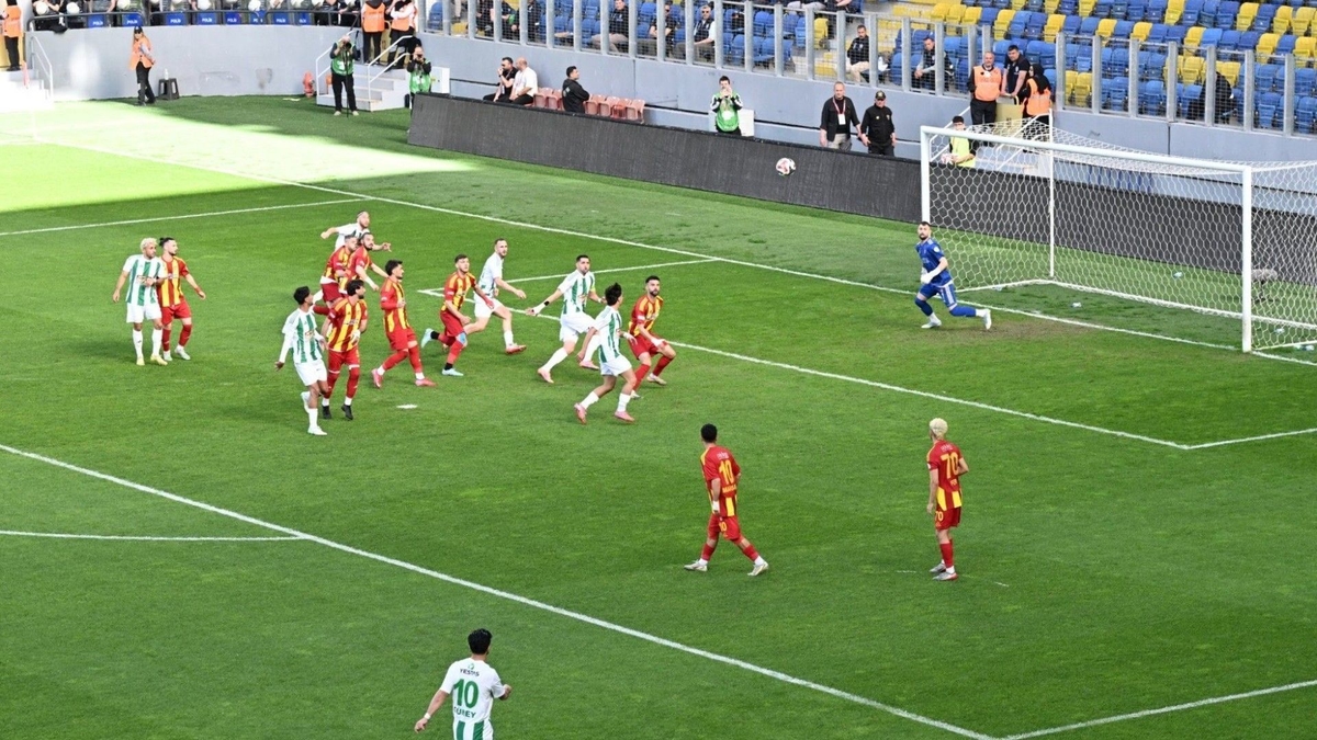 (ÖZET) Çorluspor 1947 - Malatya Yeşilyurtspor Maç Sonucu: 1-0