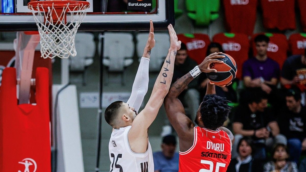 Hapoel Tel Aviv 76 - 69 Real Madrid