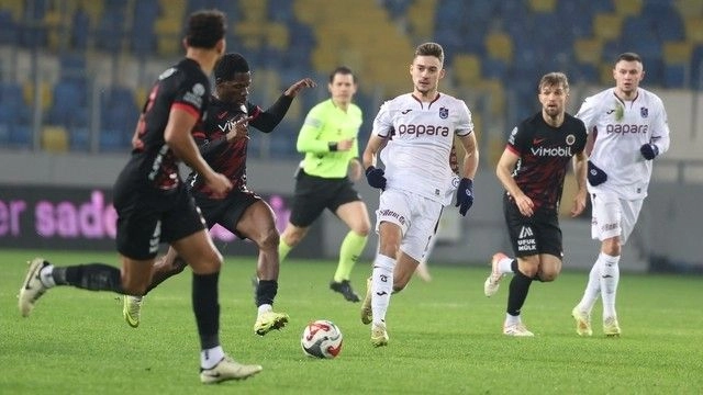 Trabzonspor'un Gençlerbirliği maçı kamp kadrosu açıklandı! Onana, Savic...