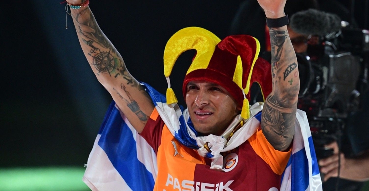 Lucas Torreira'nın menajerinden canlı yayında transfer açıklaması