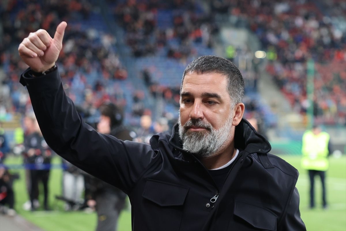 Arda Turan'ın teknik direktörlüğünü yaptığı Shathtar Donetsk, Konferans Ligi'nde final için sahaya çıkacak