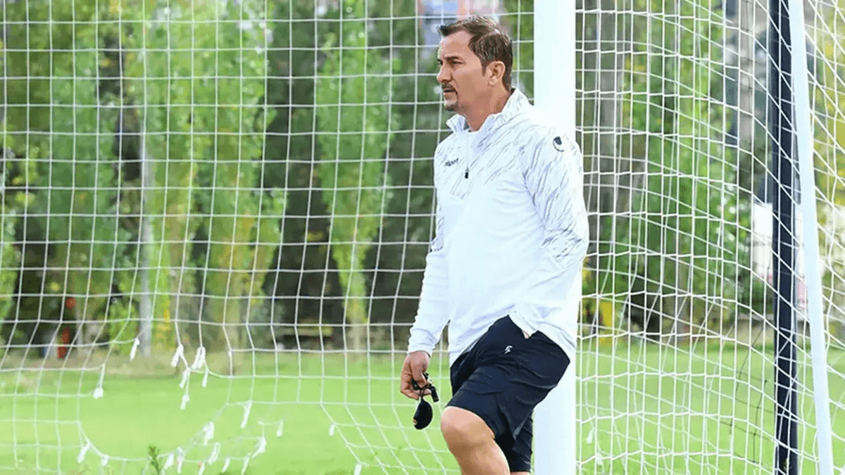 Uşakspor'da Ergün Penbe kararı! Yönetimden ilk açıklama