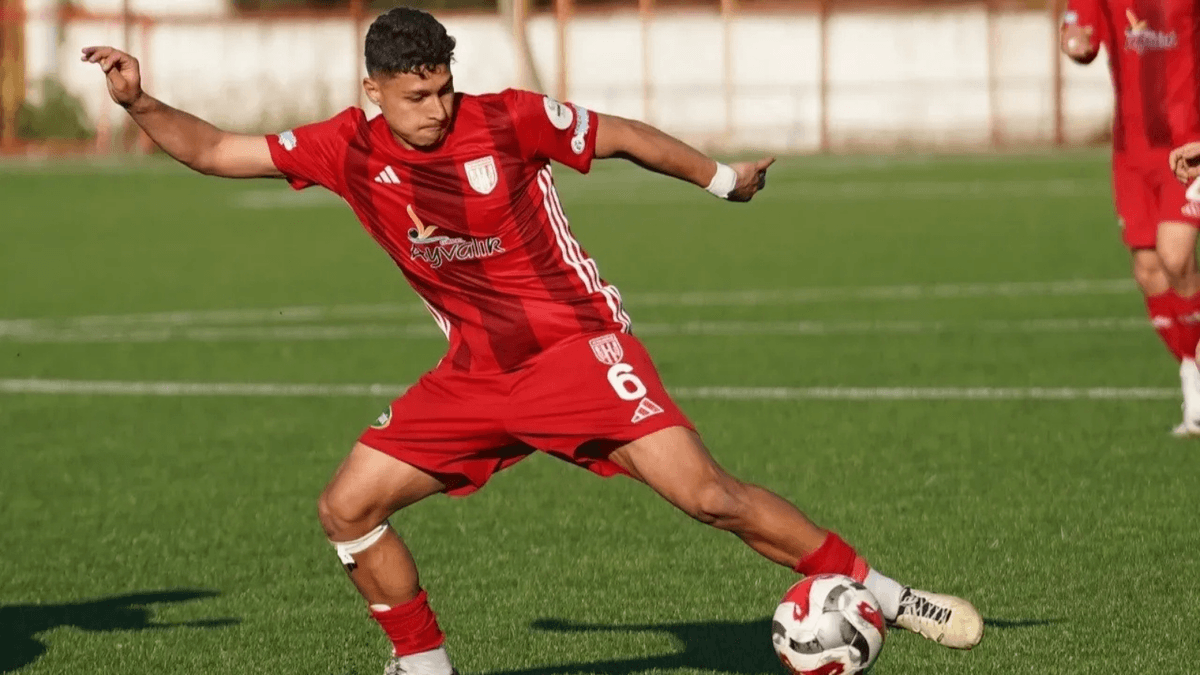 TFF 3. Lig'den Süper Lig'e transfer! Genç yıldız adayı Kasımpaşa'ya imza attı