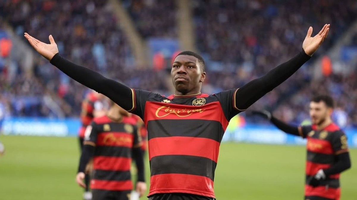 Göztepe sezonun ilk transferini yaptı! Sinclair Armstrong sağlık kontrolü için İzmir'e getirildi