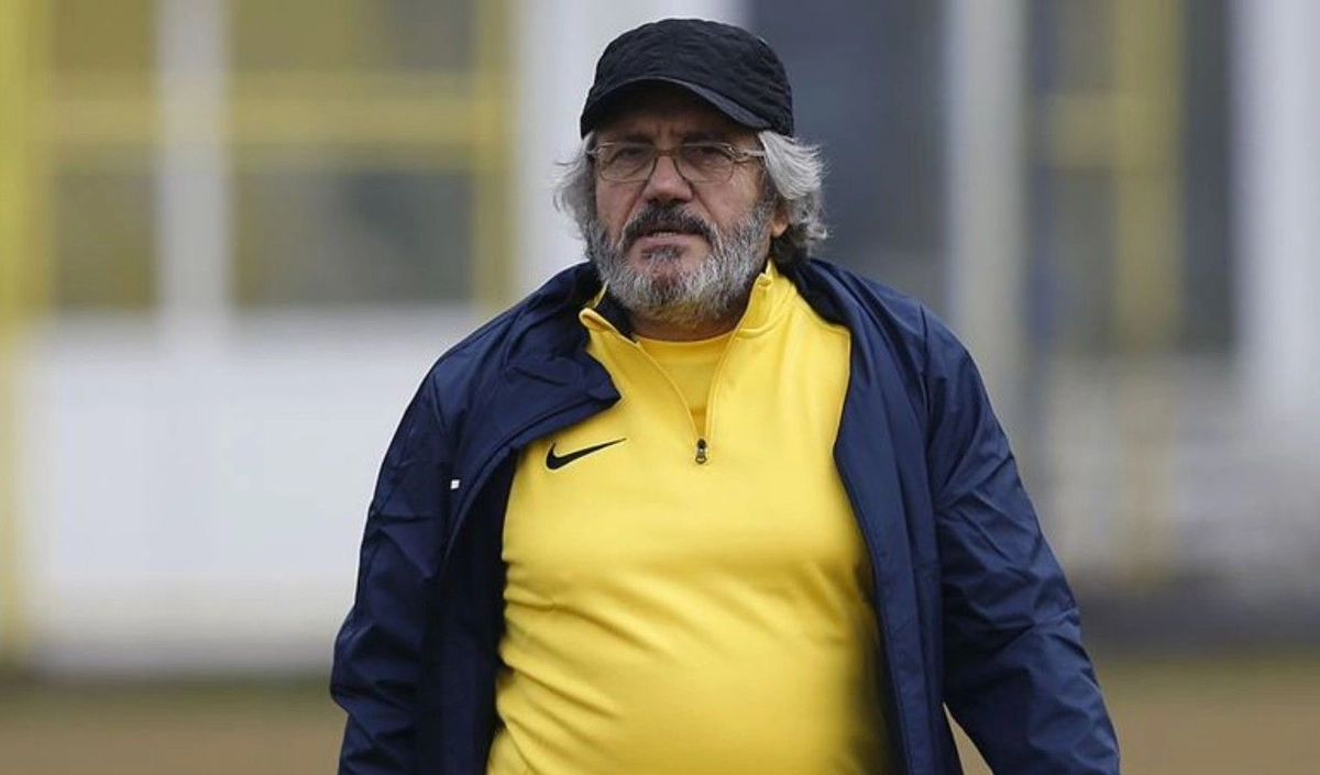Yeni adresi belli oldu! Mustafa Reşit Akçay'tan sürpriz imza...