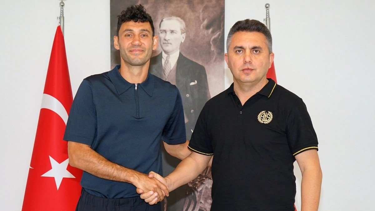Antalyaspor'da Veysel Sarı imzayı attı