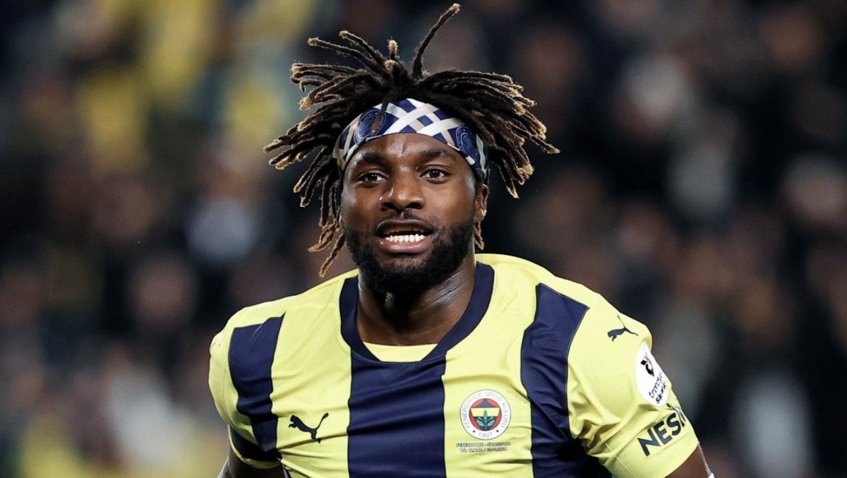 Fenerbahçe'nin eski futbolcusu Allan Saint Maximin Fransız ekibi Lens'ten ayrıldı