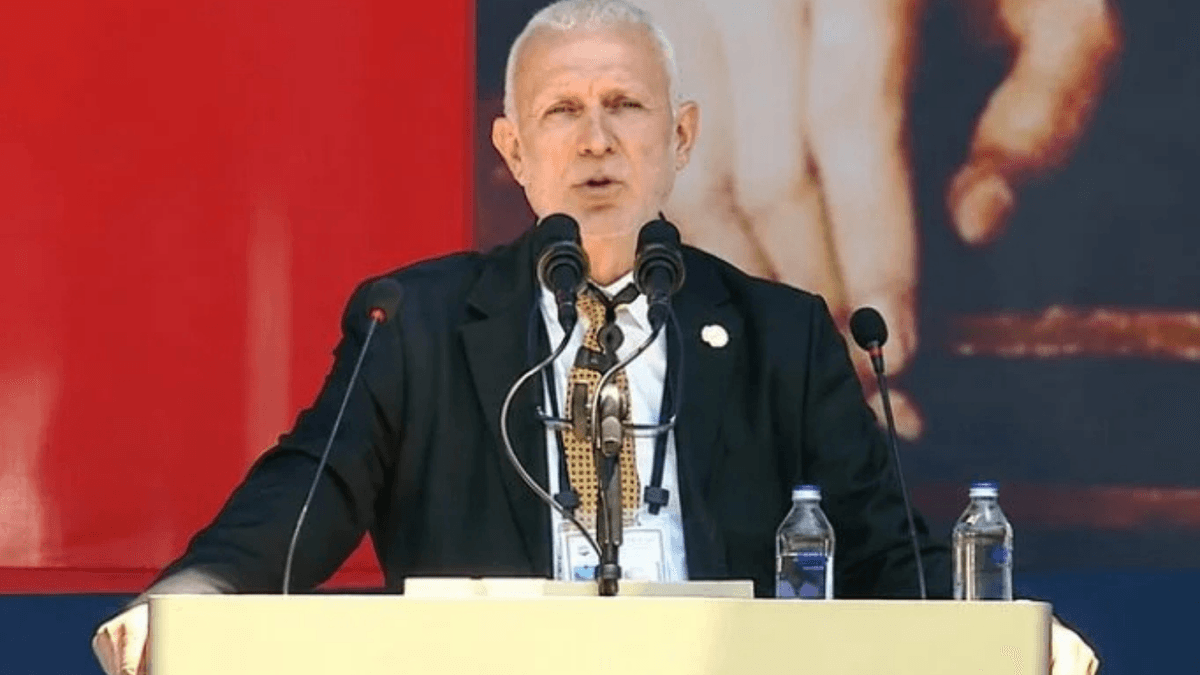 Fenerbahçe kongresinde Ahmet Bulut'tan Aziz Yıldırım'a dikkat çeken sözler