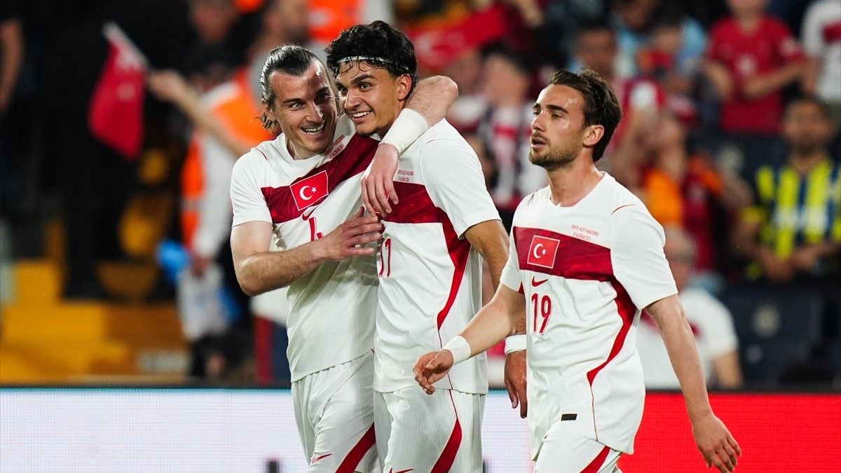 İZLE | Can Uzun, Ay-Yıldızlı forma ile ilk golünü attı