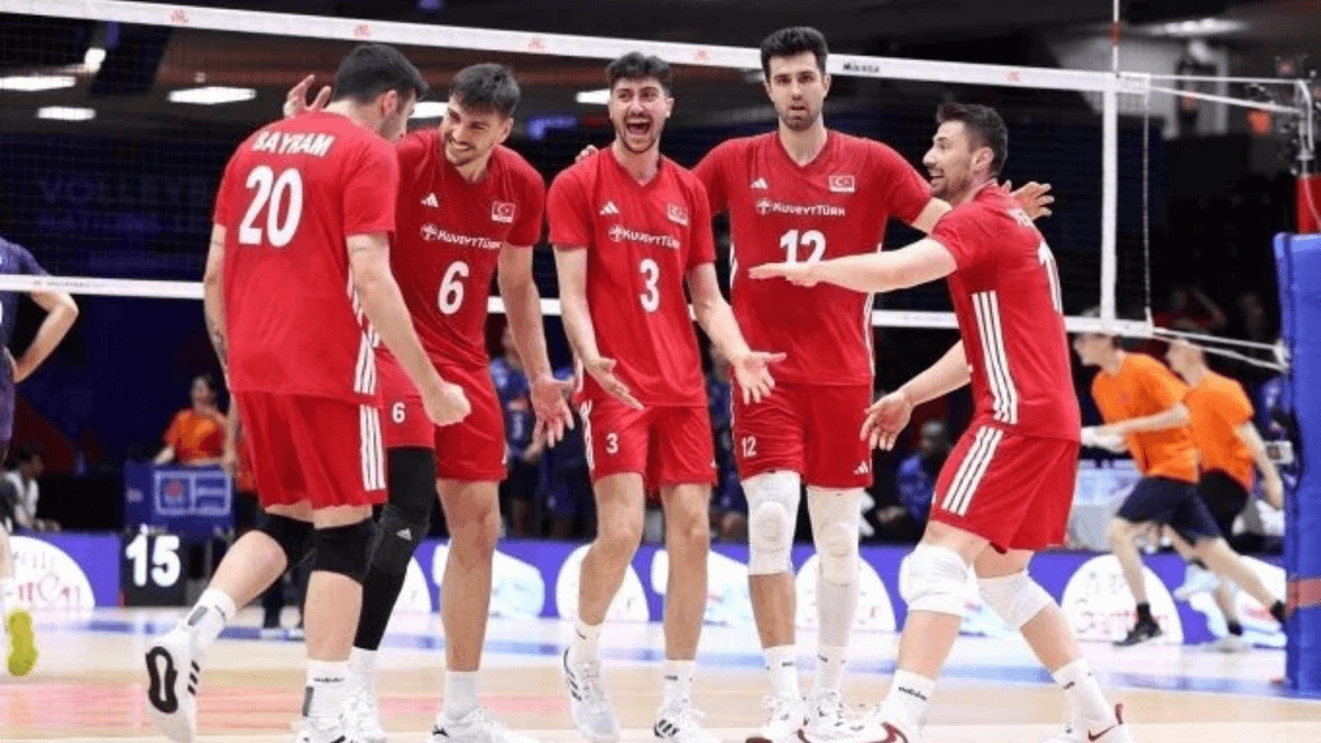 Filenin Efeleri'nden Çin'e set vermeden galibiyet!